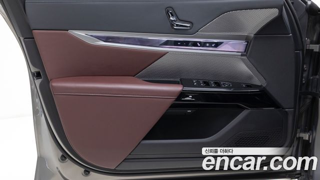 BMW 7 Series (G70) 740d xDrive M Sport 2024 — фото 16