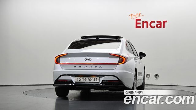 Hyundai Sonata (DN8) 2.0 Premium 2020 — фото 4