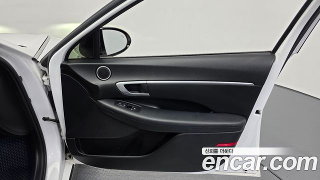 Hyundai Sonata (DN8) 2.0 Premium 2020 — фото 25