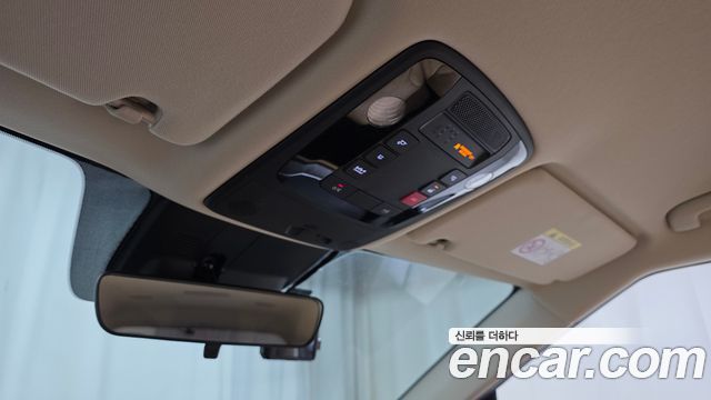 Kia Carnival (IV) Diesel 9-Seater Prestige 2023 — фото 17