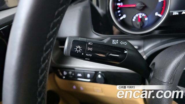 Kia Carnival (IV) Diesel 9-Seater Prestige 2023 — фото 27