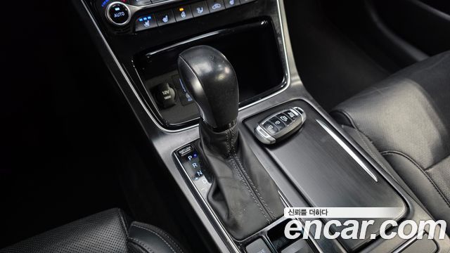 Hyundai Grandeur (IG) 2.4 Premium 2019 — фото 9