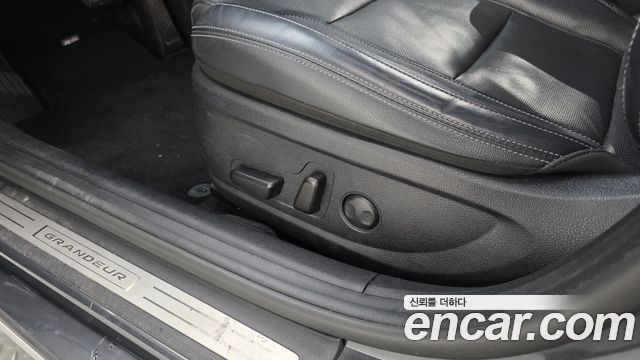 Hyundai Grandeur (IG) 2.4 Premium 2019 — фото 18