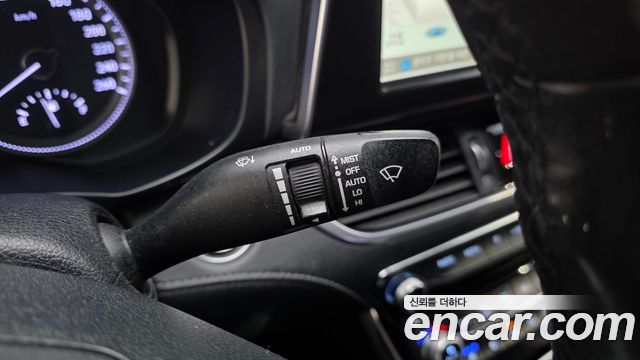 Hyundai Grandeur (IG) 2.4 Premium 2019 — фото 27