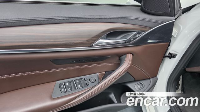 BMW 5 Series (G30) 530i M Sport Package Plus 2018 — фото 24