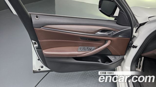 BMW 5 Series (G30) 530i M Sport Package Plus 2018 — фото 30