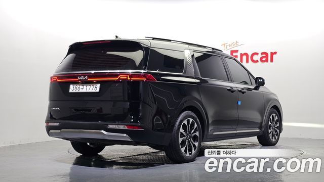 Kia Carnival (IV) Gasoline 7-Seater Signature 2023 — фото 2