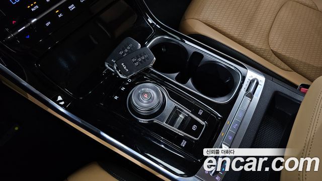 Kia Carnival (IV) Gasoline 7-Seater Signature 2023 — фото 9