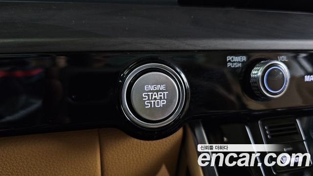 Kia Carnival (IV) Gasoline 7-Seater Signature 2023 — фото 27