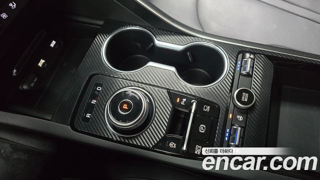 Kia K5 (III) 2.0 Prestige 2023 — фото 9