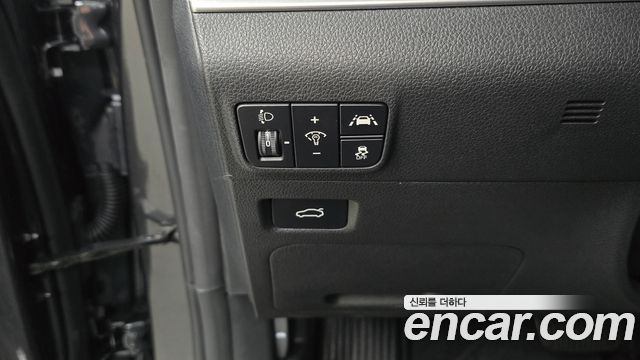 Kia K5 (III) 2.0 Prestige 2023 — фото 18