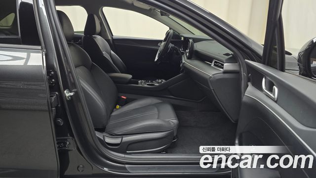 Kia K5 (III) 2.0 Prestige 2023 — фото 26