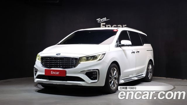Kia Carnival 9-Seater Noblesse Special