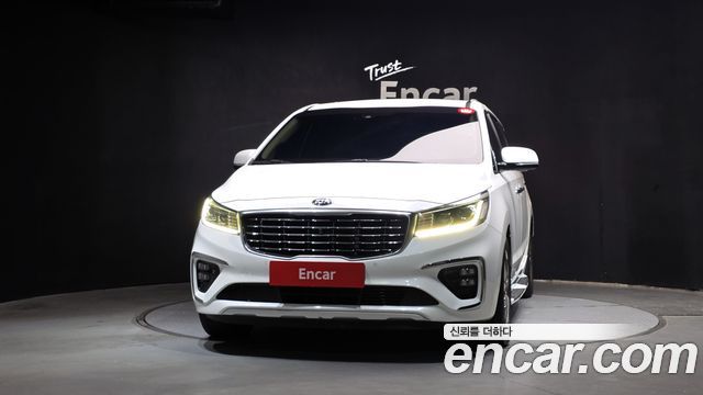 Kia Carnival 9-Seater Noblesse Special 2019 — фото 3