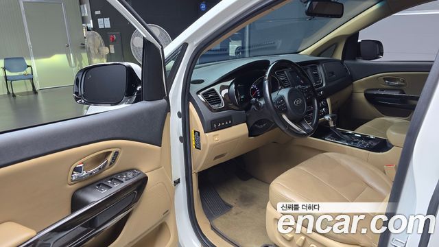 Kia Carnival 9-Seater Noblesse Special 2019 — фото 10