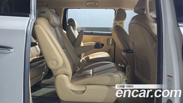 Kia Carnival 9-Seater Noblesse Special 2019 — фото 11