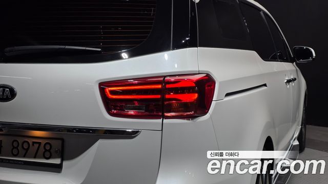 Kia Carnival 9-Seater Noblesse Special 2019 — фото 23