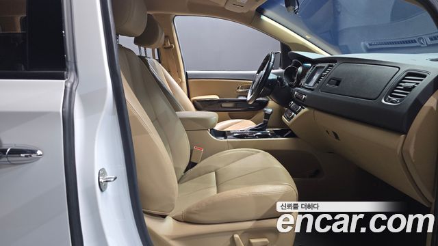 Kia Carnival 9-Seater Noblesse Special 2019 — фото 26