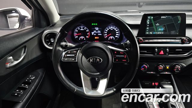 Kia K3 Luxury 2019 — фото 12