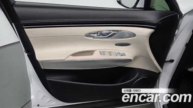Genesis GV70 2.5T Gasoline AWD 2023 — фото 24