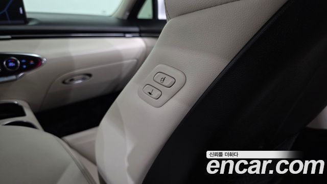 Genesis GV70 2.5T Gasoline AWD 2023 — фото 36