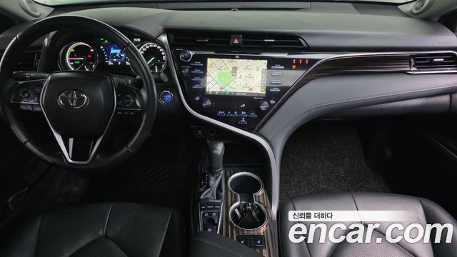 Toyota Camry (XV70) 2.5 XLE Hybrid 2019 — фото 7