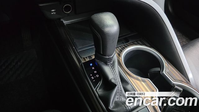 Toyota Camry (XV70) 2.5 XLE Hybrid 2019 — фото 9
