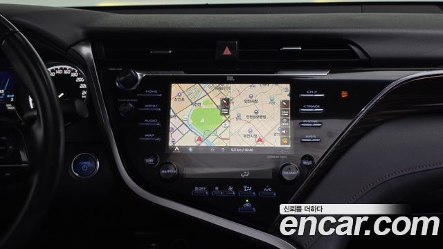 Toyota Camry (XV70) 2.5 XLE Hybrid 2019 — фото 14