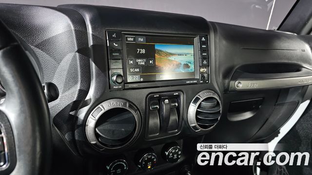 Jeep Wrangler (JK) 3.6 Sport 2Door 2017 — фото 13
