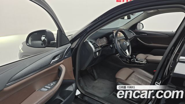 BMW X4 (G02) xDrive20i xLine 2024 — фото 10