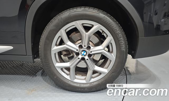 BMW X4 (G02) xDrive20i xLine 2024 — фото 21