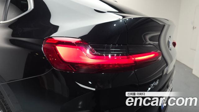 BMW X4 (G02) xDrive20i xLine 2024 — фото 23