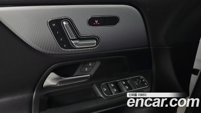 Mercedes-Benz GLB-Class (X247) GLB200 d 2021 — фото 20