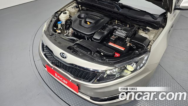 Kia K5 2.0 Prestige Standard 2013 — фото 6