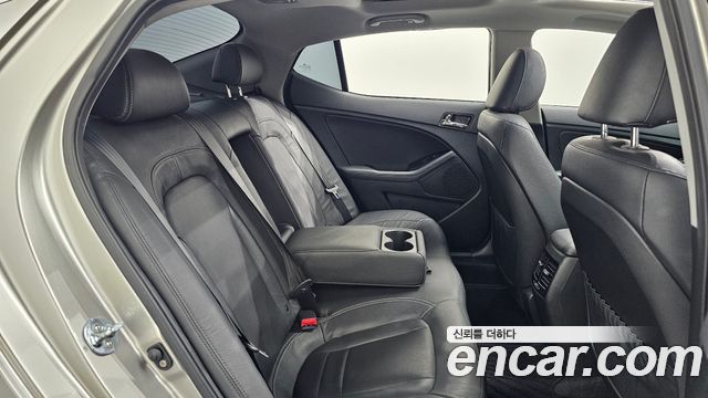 Kia K5 2.0 Prestige Standard 2013 — фото 12