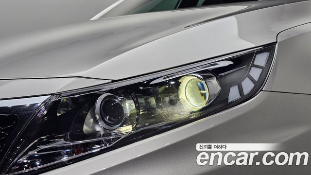 Kia K5 2.0 Prestige Standard 2013 — фото 22