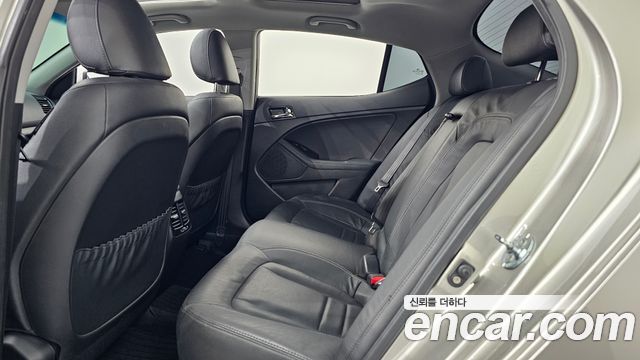 Kia K5 2.0 Prestige Standard 2013 — фото 26