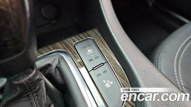 Kia K5 2.0 Prestige Standard 2013 — фото 28
