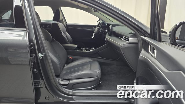 Kia K5 (III) 2.0 Prestige 2023 — фото 11