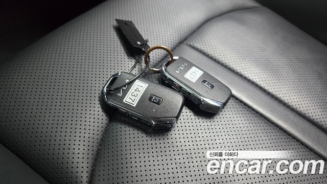 Kia K5 (III) 2.0 Prestige 2023 — фото 27