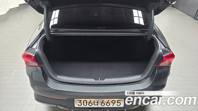 Kia K5 (III) 2.0 Prestige 2023 — фото 29
