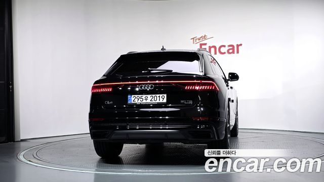 Audi Q8 (4M) 50 TDI Quattro Premium 2023 — фото 4