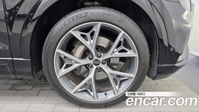 Audi Q8 (4M) 50 TDI Quattro Premium 2023 — фото 21