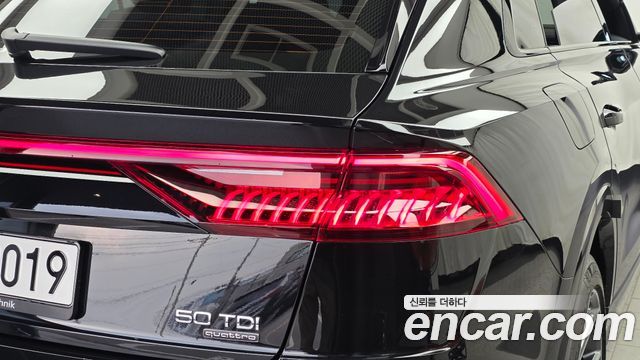 Audi Q8 (4M) 50 TDI Quattro Premium 2023 — фото 23