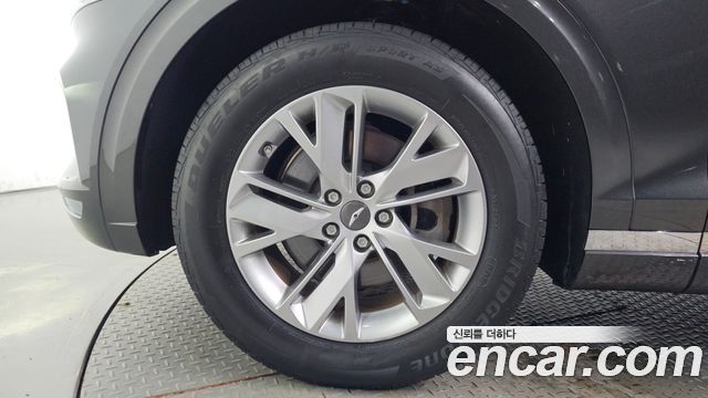 Genesis GV70 2.5T Gasoline 2WD 2024 — фото 5