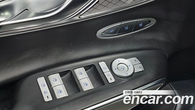 Genesis GV70 2.5T Gasoline 2WD 2024 — фото 13