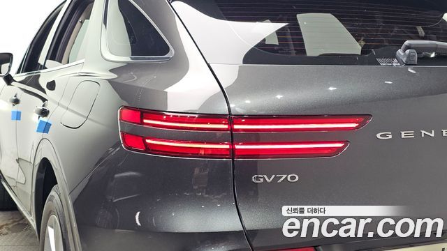 Genesis GV70 2.5T Gasoline 2WD 2024 — фото 23
