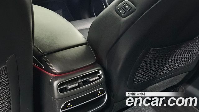 Genesis GV70 2.5T Gasoline 2WD 2024 — фото 29