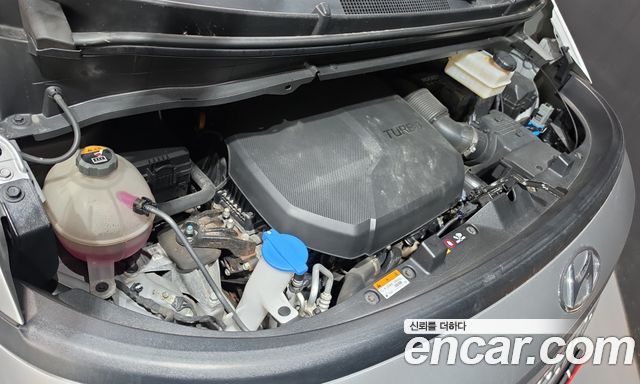 Hyundai Staria Cargo 3-Seater Smart 2022 — фото 6