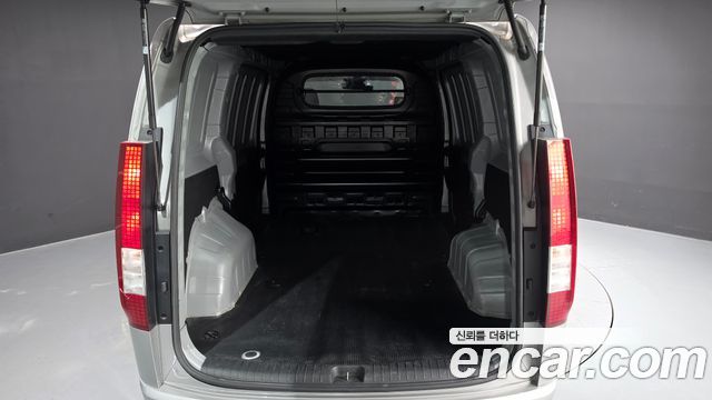 Hyundai Staria Cargo 3-Seater Smart 2022 — фото 20